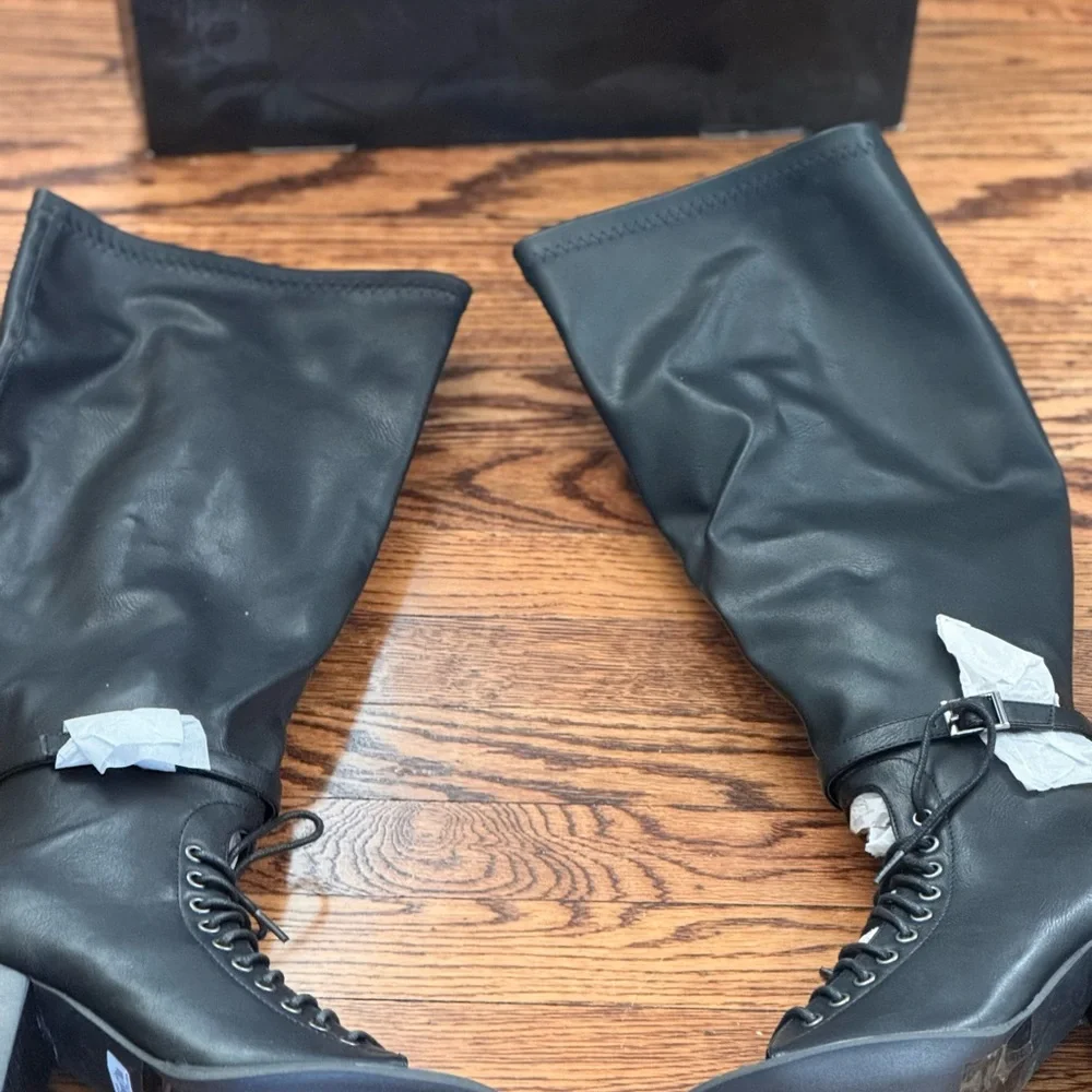 Black Peep Toe Knee-High Lace-Up Boots